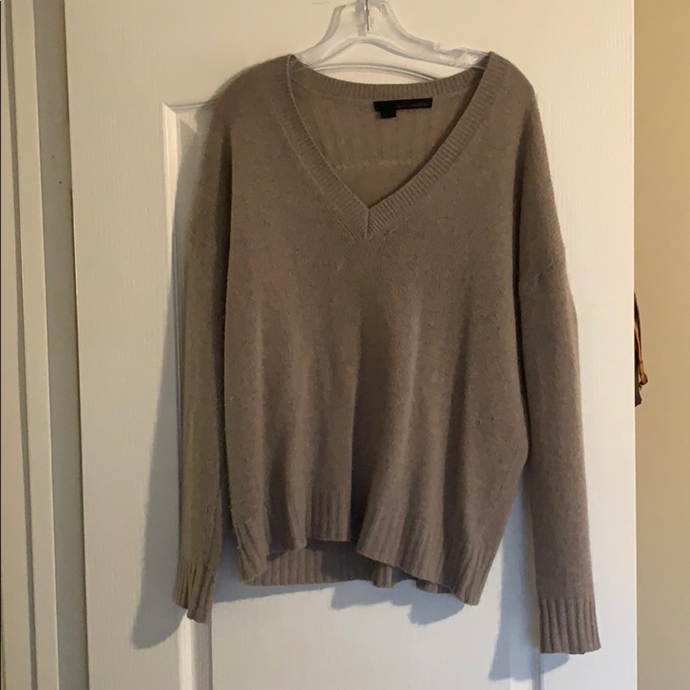 🖤360CASHMERE OATMEAL VNECK SWEATER SIZE S🖤